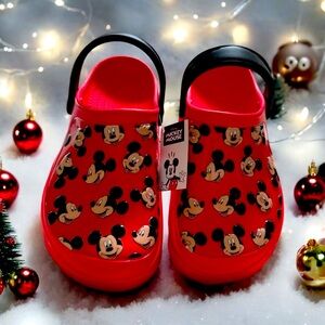 Mickey Mouse Disney Crocs Size 4 to 5
For Women or Kids